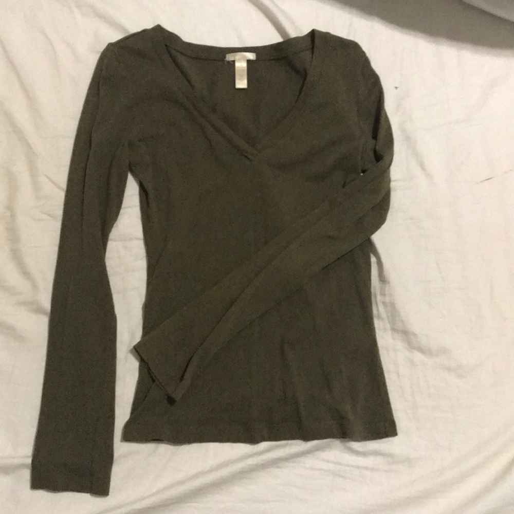 Olive Vneck long sleeve shirt